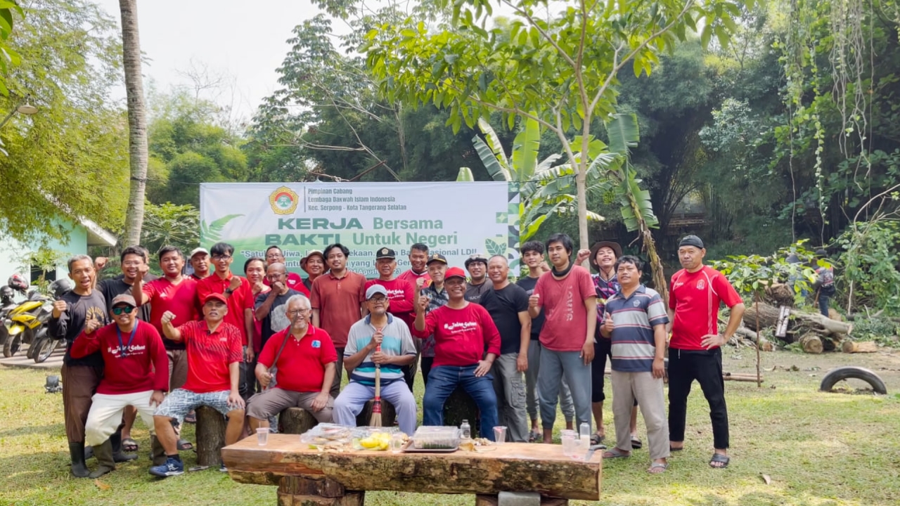 Menyambut HUT RI ke 78, LDII Kota Tangerang Selatan Adakan Gerakan Kerja Bakti LDII 2023