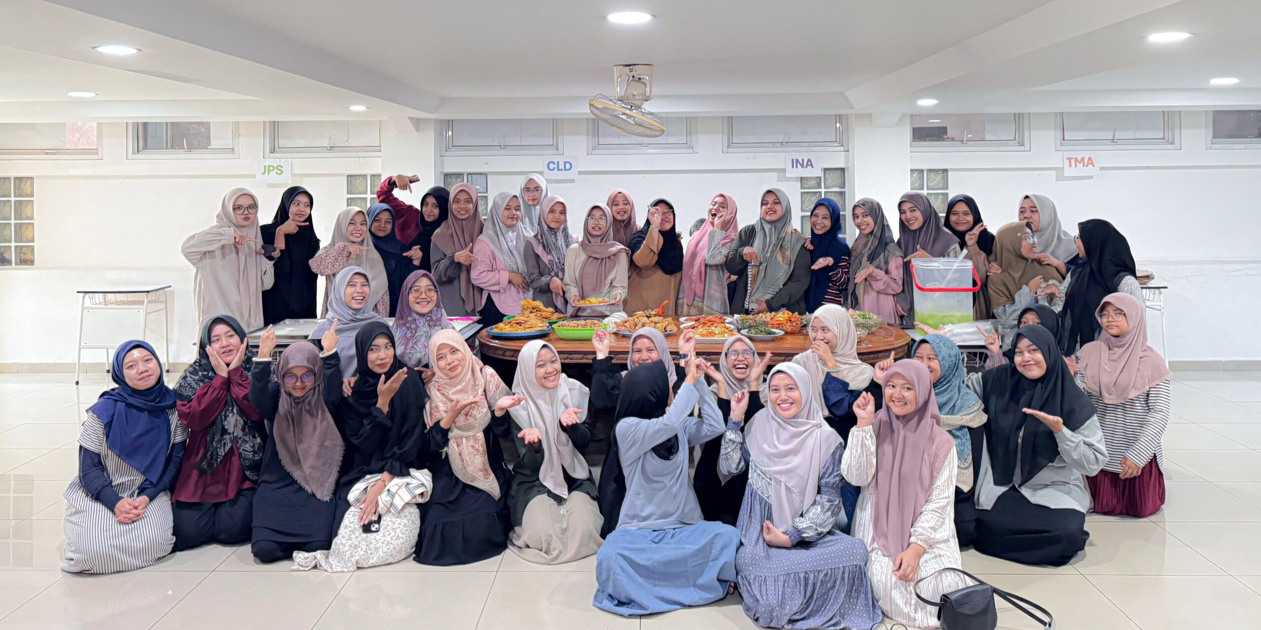 Dari Dapur Menuju Rumah Tangga: Keputrian LDII Pondok Aren Gelar Pelatihan Memasak