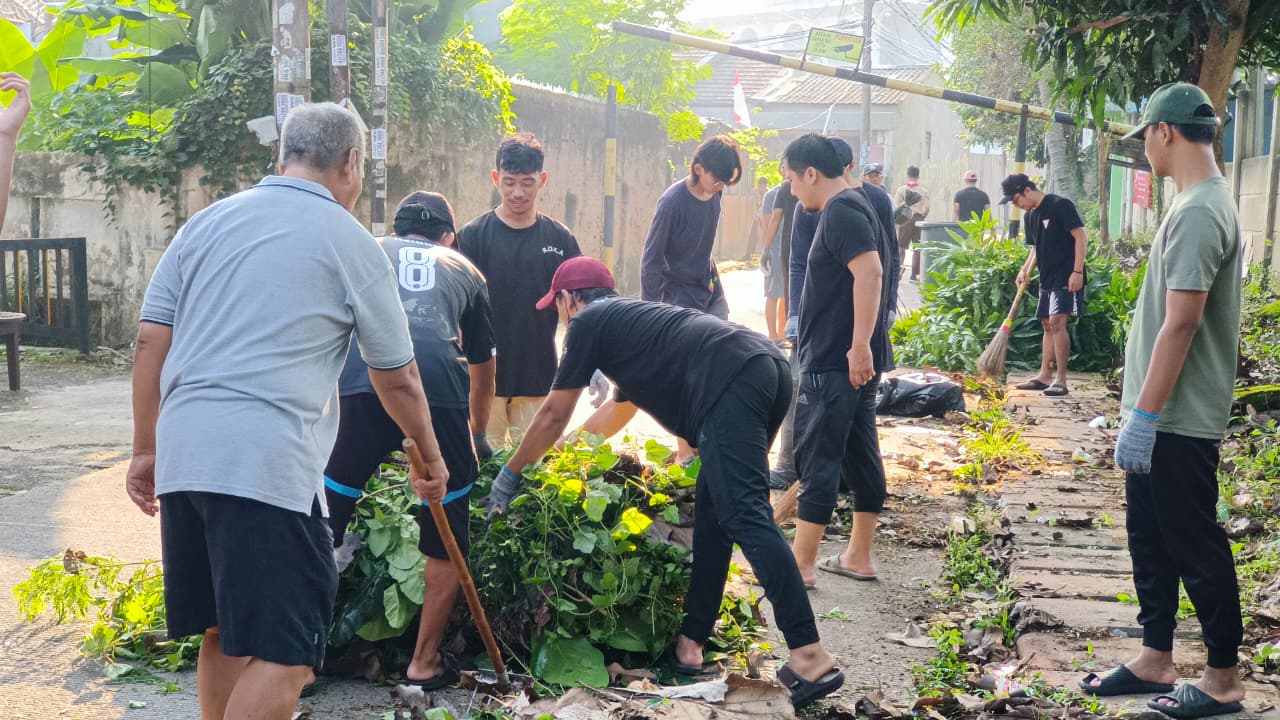 PC LDII Pondok Aren Gelar Kerja Bakti Nasional Sambut HUT RI ke-80